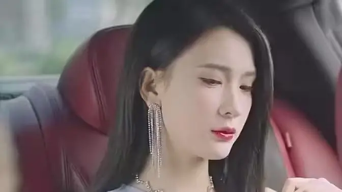 末世觉醒：《惊蛰》带你体验超能进化！剧情解析、人物关系、深度解读，引爆你的肾上腺素！