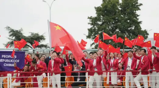 2024巴黎奥运会开幕式：不止是烟火！一场关于文明与未来的视觉盛宴，打破常规的创意思维